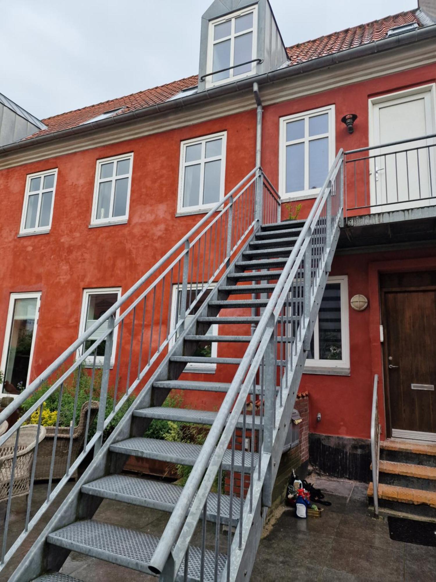 Paen Central Lejlighed Med Gratis Parkering Randers Ngoại thất bức ảnh
